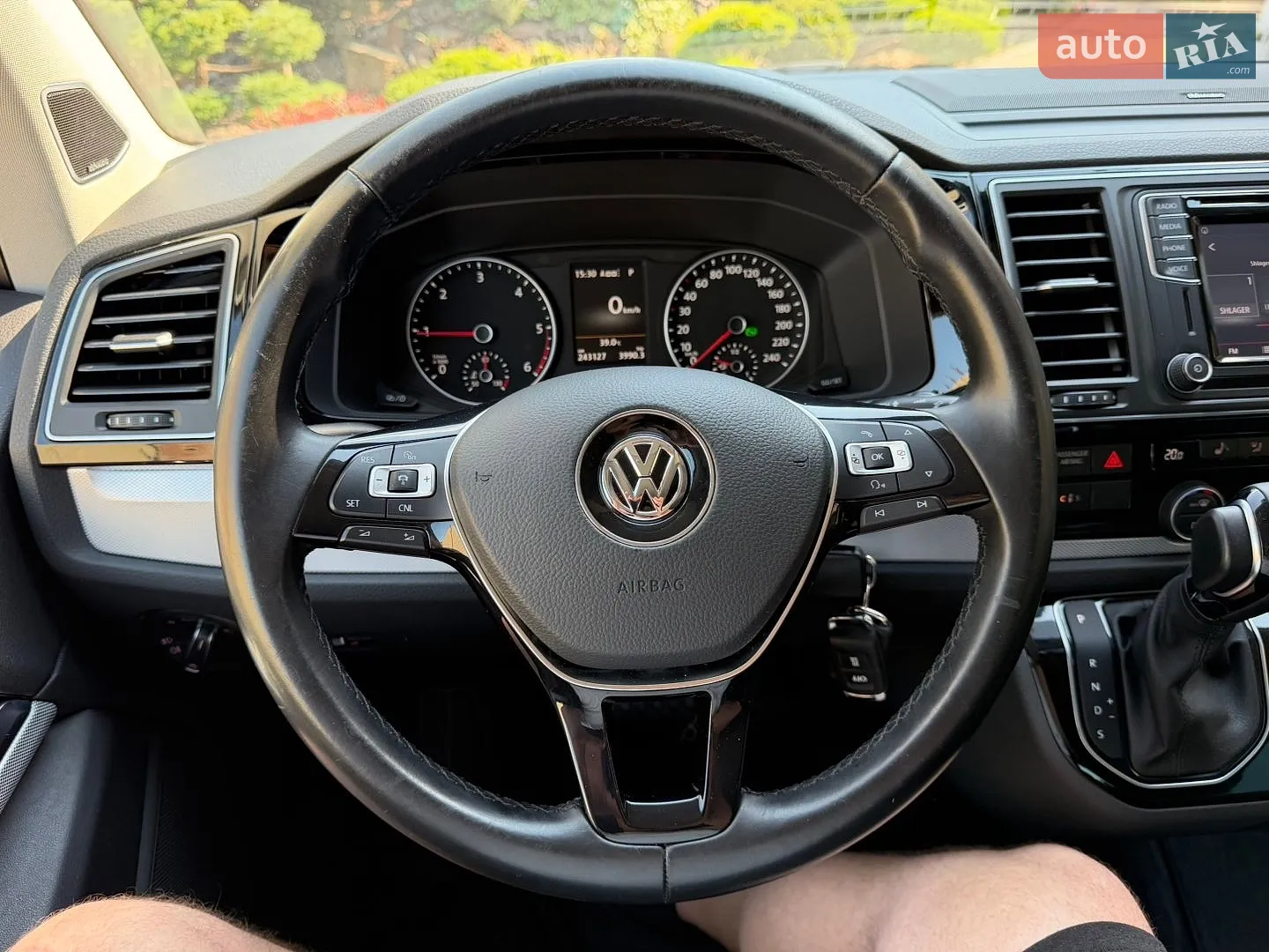 2017 Volkswagen Multivan - мініатюра 25