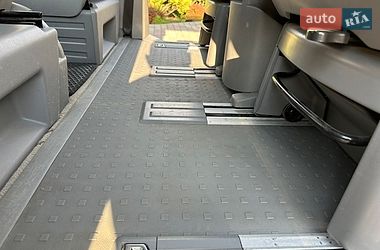 Мінівен Volkswagen Multivan 2009 в Луцьку
