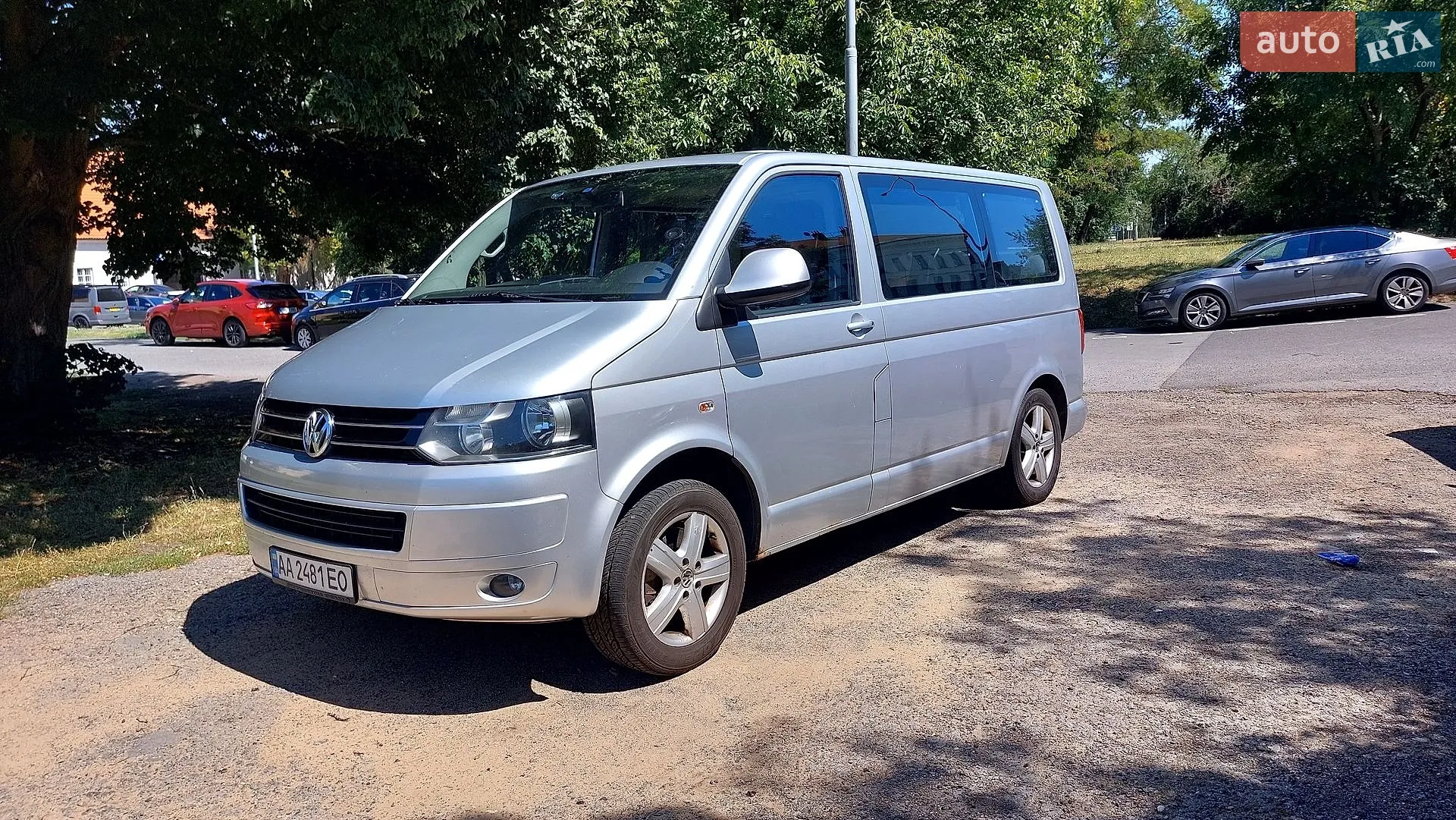 2010 Volkswagen Multivan - фото 1