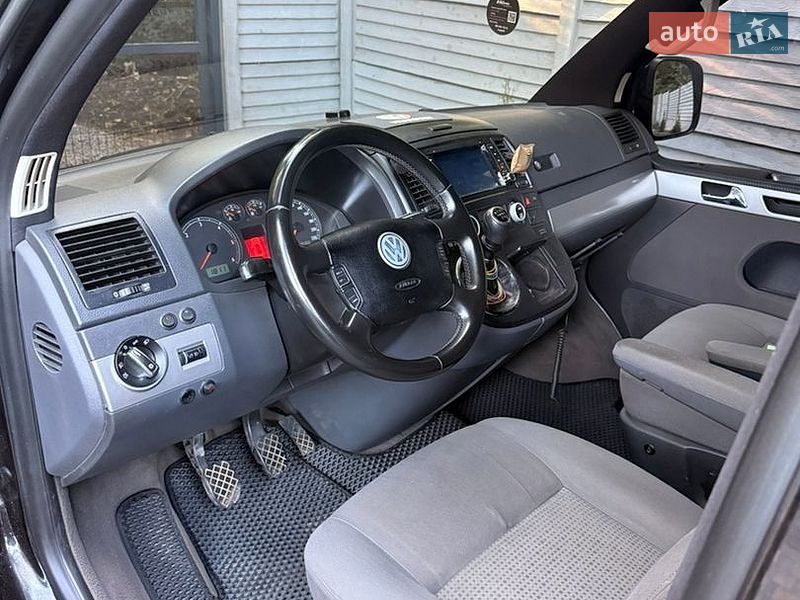 Мінівен Volkswagen Multivan 2005 в Мерефа