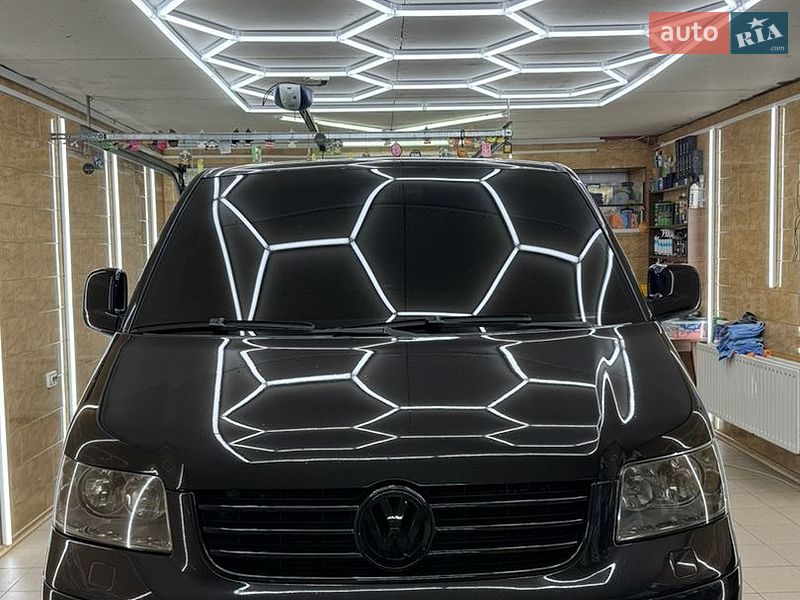 Мінівен Volkswagen Multivan 2005 в Мерефа