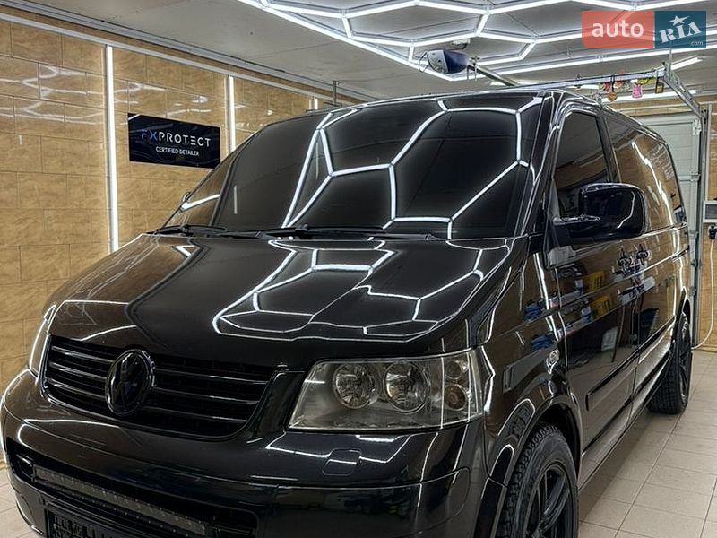 Мінівен Volkswagen Multivan 2005 в Мерефа