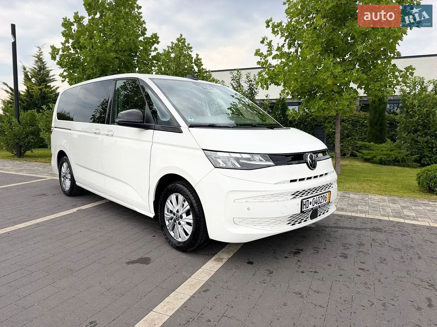 2022 Volkswagen Multivan - фото 1