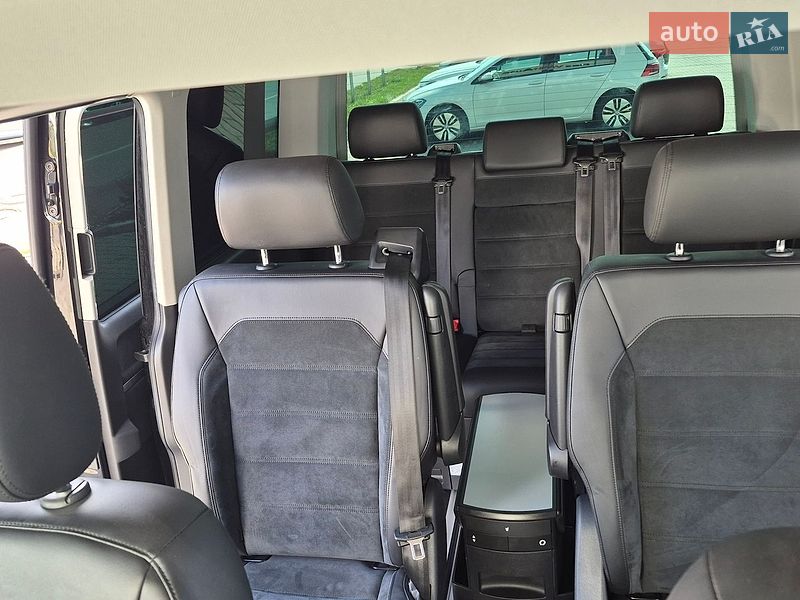 Минивэн Volkswagen Multivan 2019 в Хмельницком