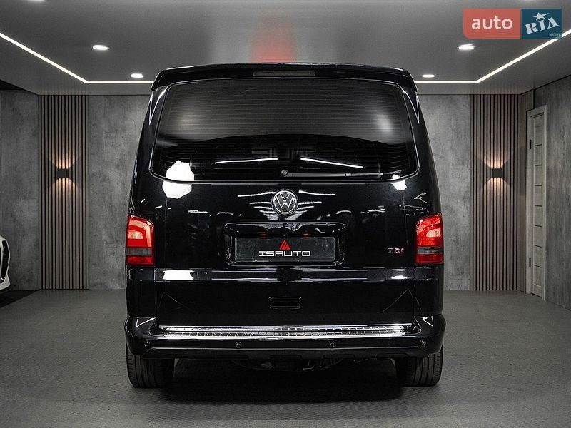 Минивэн Volkswagen Multivan 2011 в Одессе