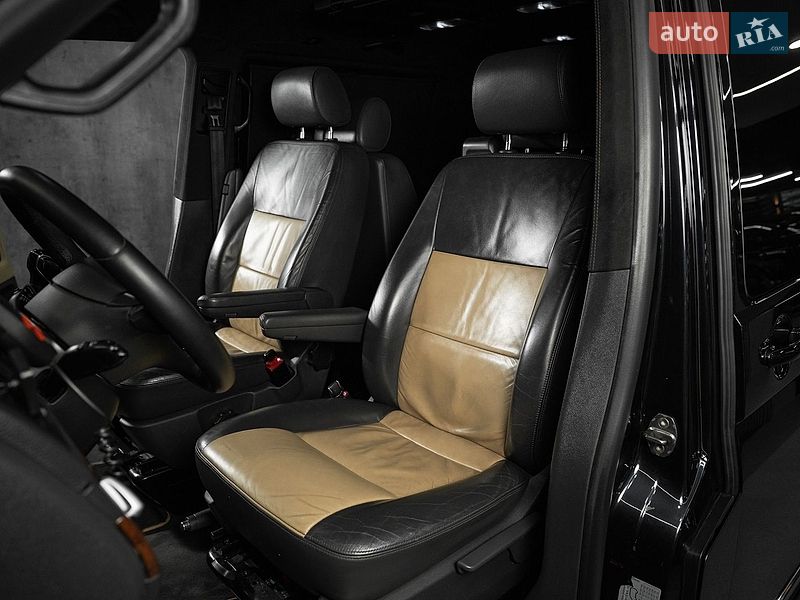 Минивэн Volkswagen Multivan 2011 в Одессе