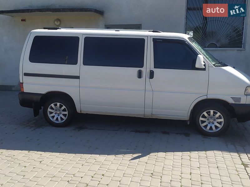 Минивэн Volkswagen Multivan 2003 в Борщеве