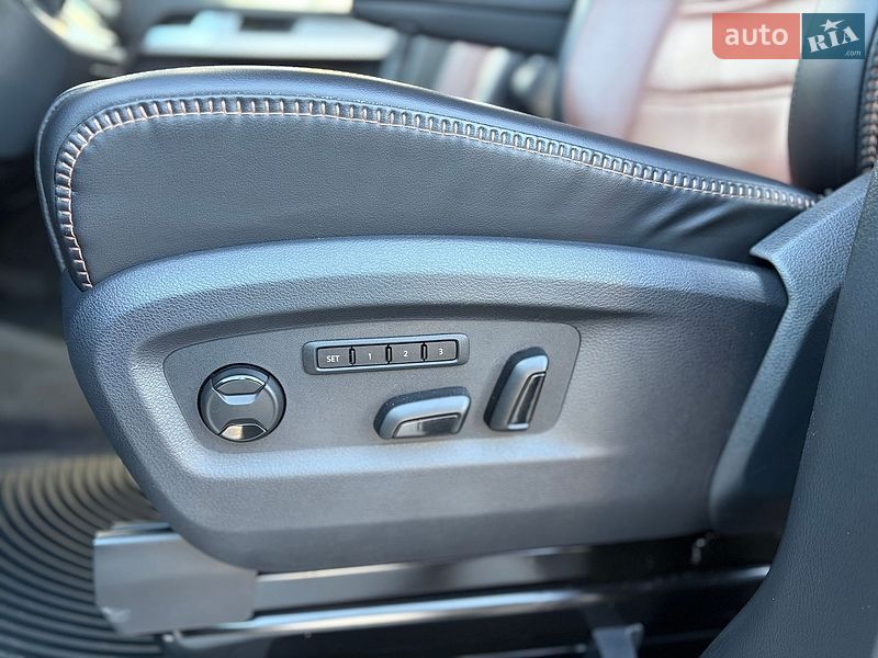 Мінівен Volkswagen Multivan 2017 в Чернівцях фото 15 Мінівен Volkswagen Multivan 2017 в Чернівцях