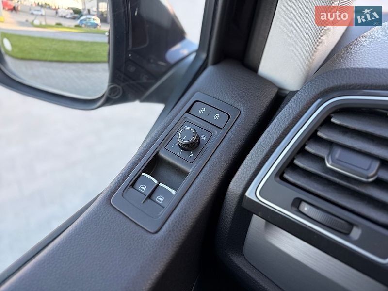 Мінівен Volkswagen Multivan 2017 в Чернівцях фото 21 Мінівен Volkswagen Multivan 2017 в Чернівцях