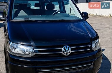 Минивэн Volkswagen Multivan 2011 в Киеве