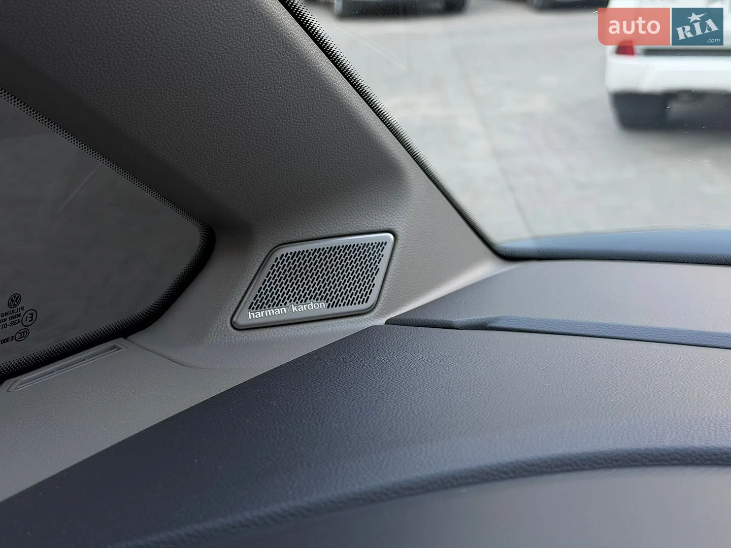 2021 Volkswagen Multivan - мініатюра 8