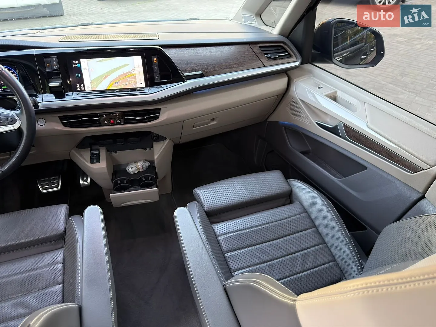 2021 Volkswagen Multivan - мініатюра 21