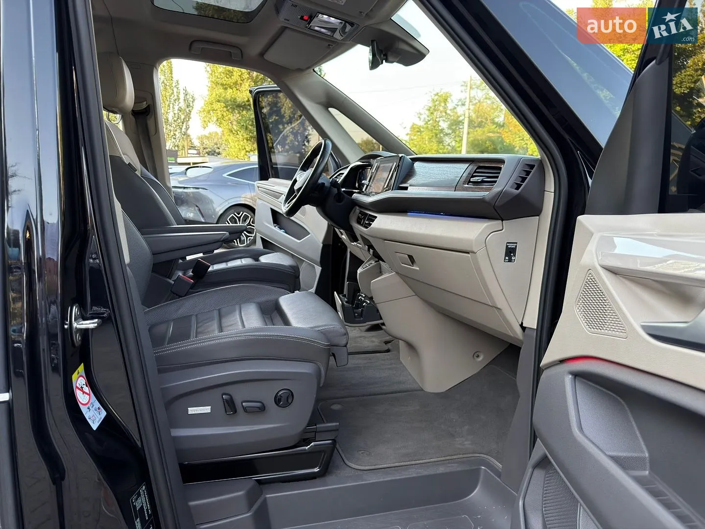 2021 Volkswagen Multivan - мініатюра 26
