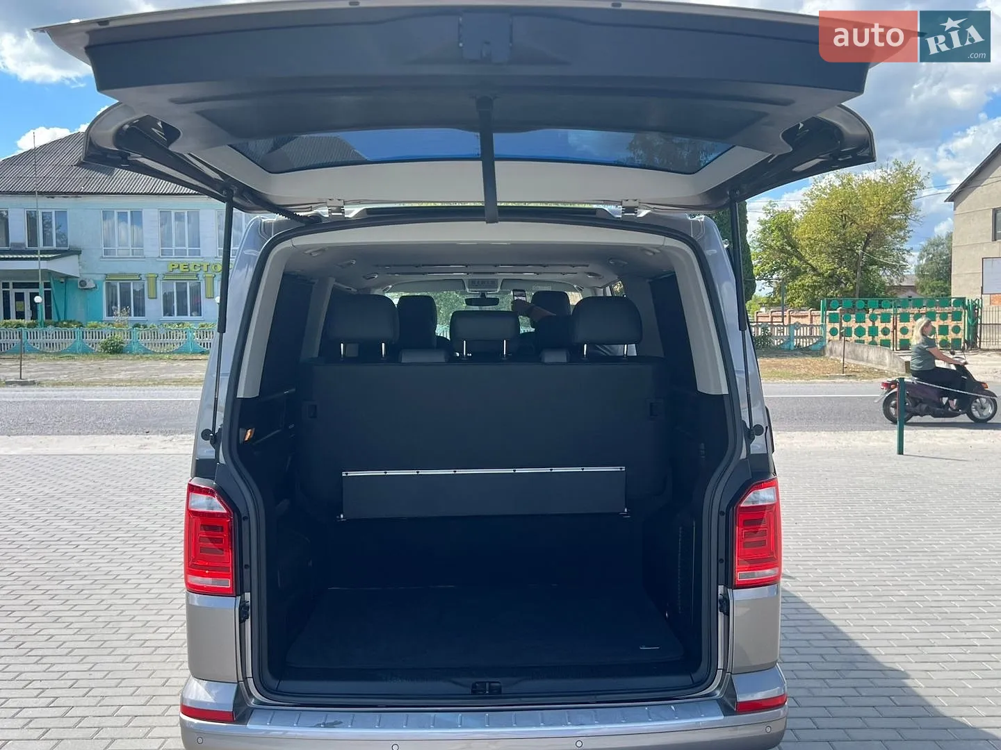 2018 Volkswagen Multivan - мініатюра 23
