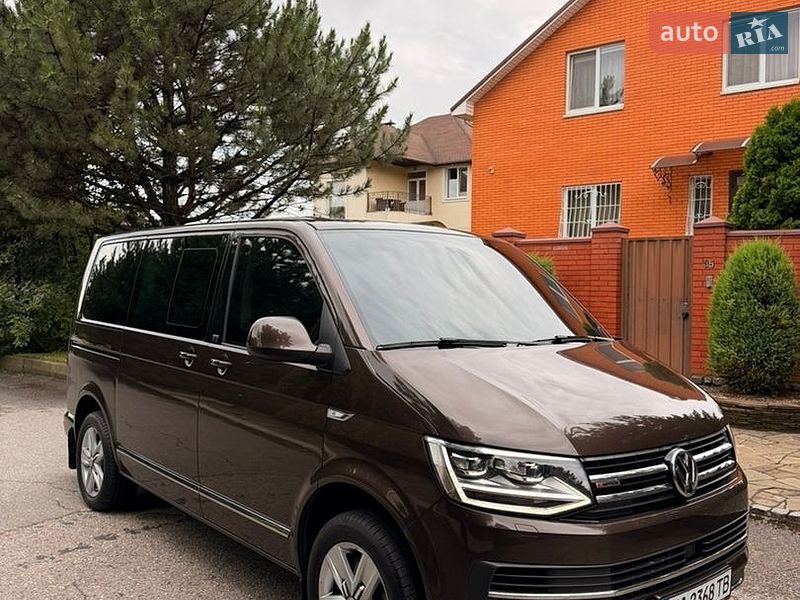 Мінівен Volkswagen Multivan 2017 в Дніпрі