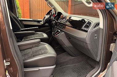 Мінівен Volkswagen Multivan 2017 в Дніпрі