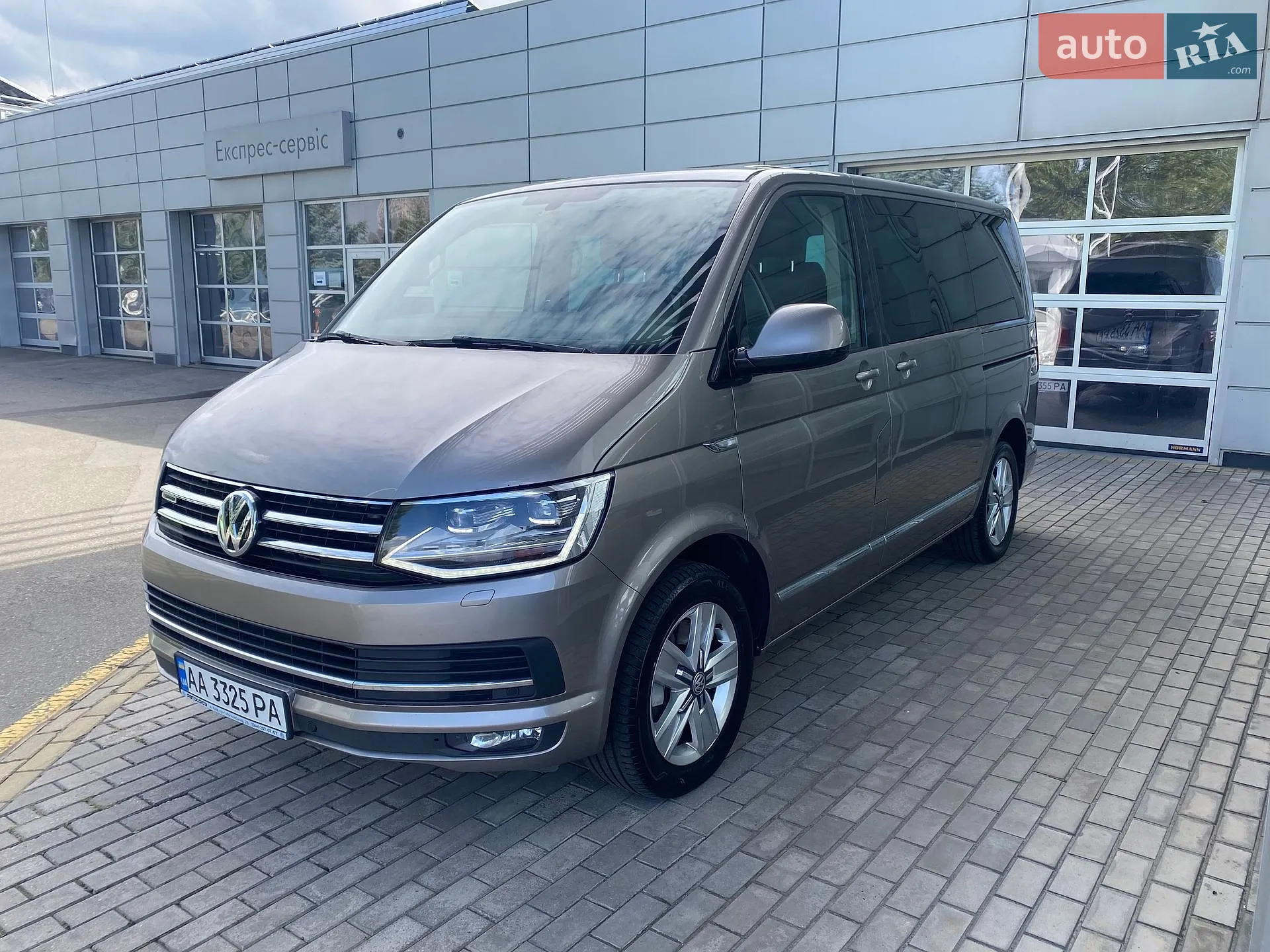 2016 Volkswagen Multivan - мініатюра 2