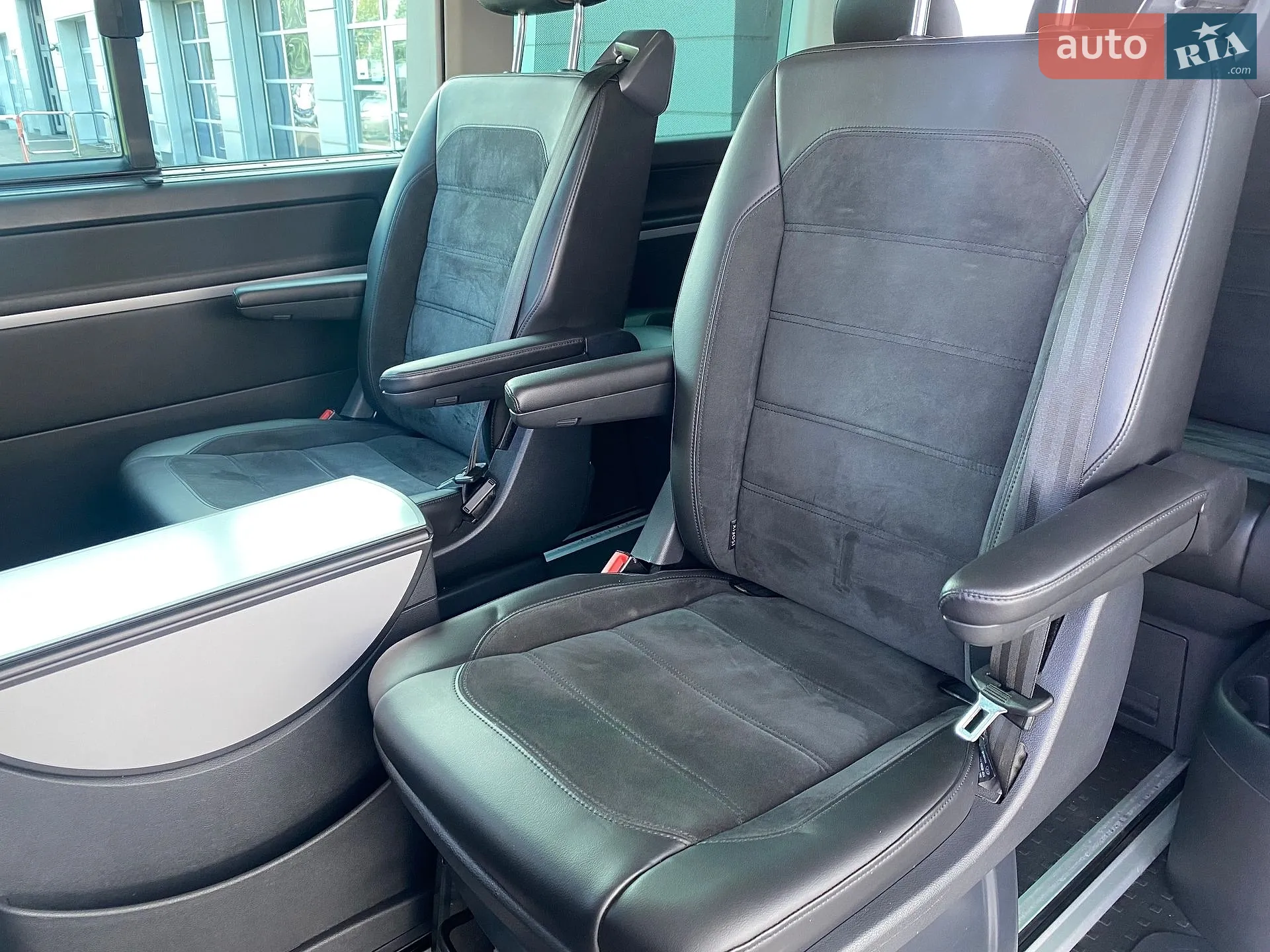 2016 Volkswagen Multivan - мініатюра 37