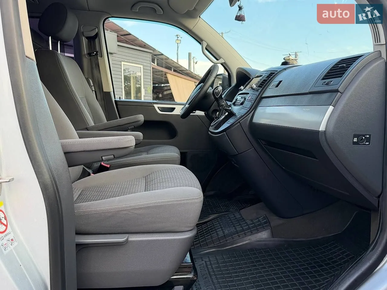 2011 Volkswagen Multivan - мініатюра 36