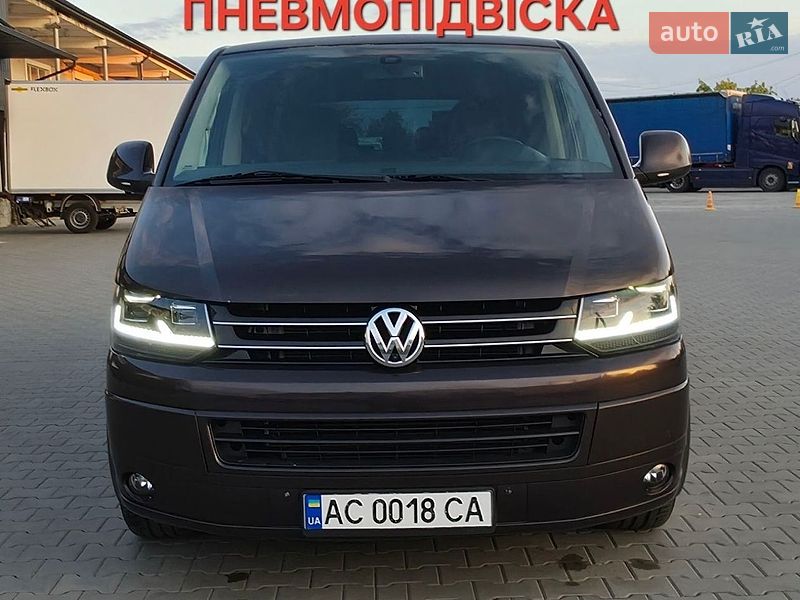 Минивэн Volkswagen Multivan 2010 в Луцке Минивэн Volkswagen Multivan 2010 в Луцке