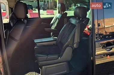 Минивэн Volkswagen Multivan 2017 в Черновцах