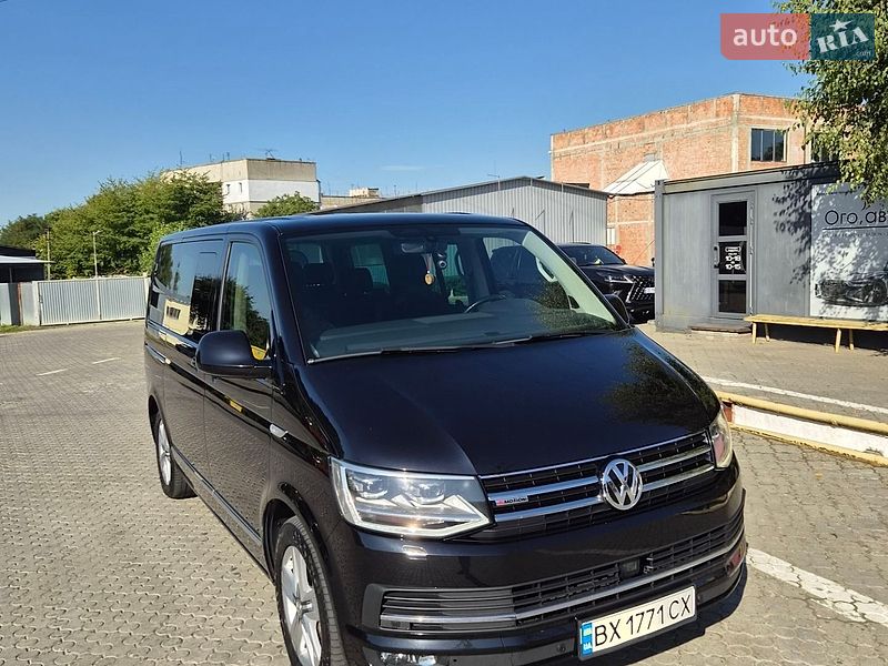 Минивэн Volkswagen Multivan 2017 в Черновцах
