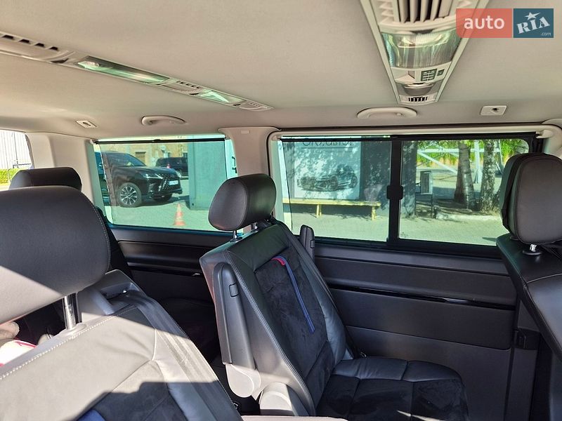 Минивэн Volkswagen Multivan 2017 в Черновцах