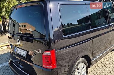Минивэн Volkswagen Multivan 2017 в Черновцах