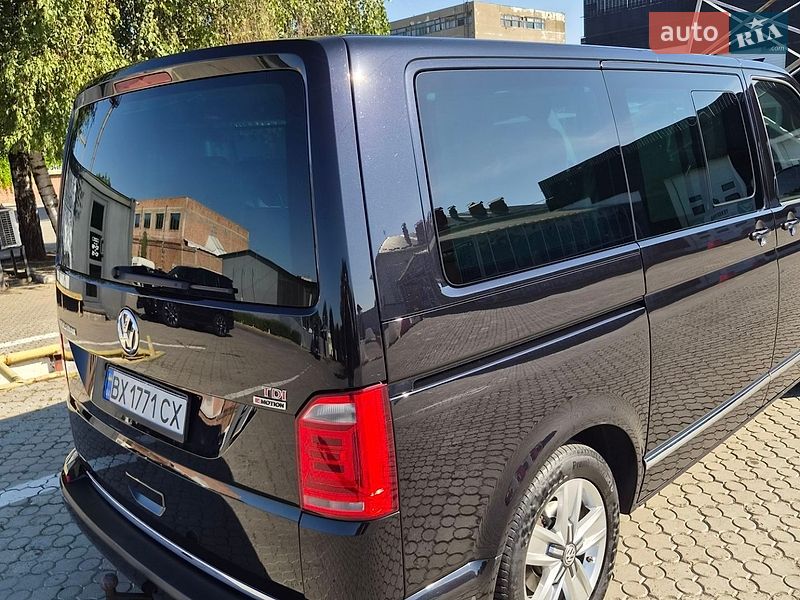 Минивэн Volkswagen Multivan 2017 в Черновцах