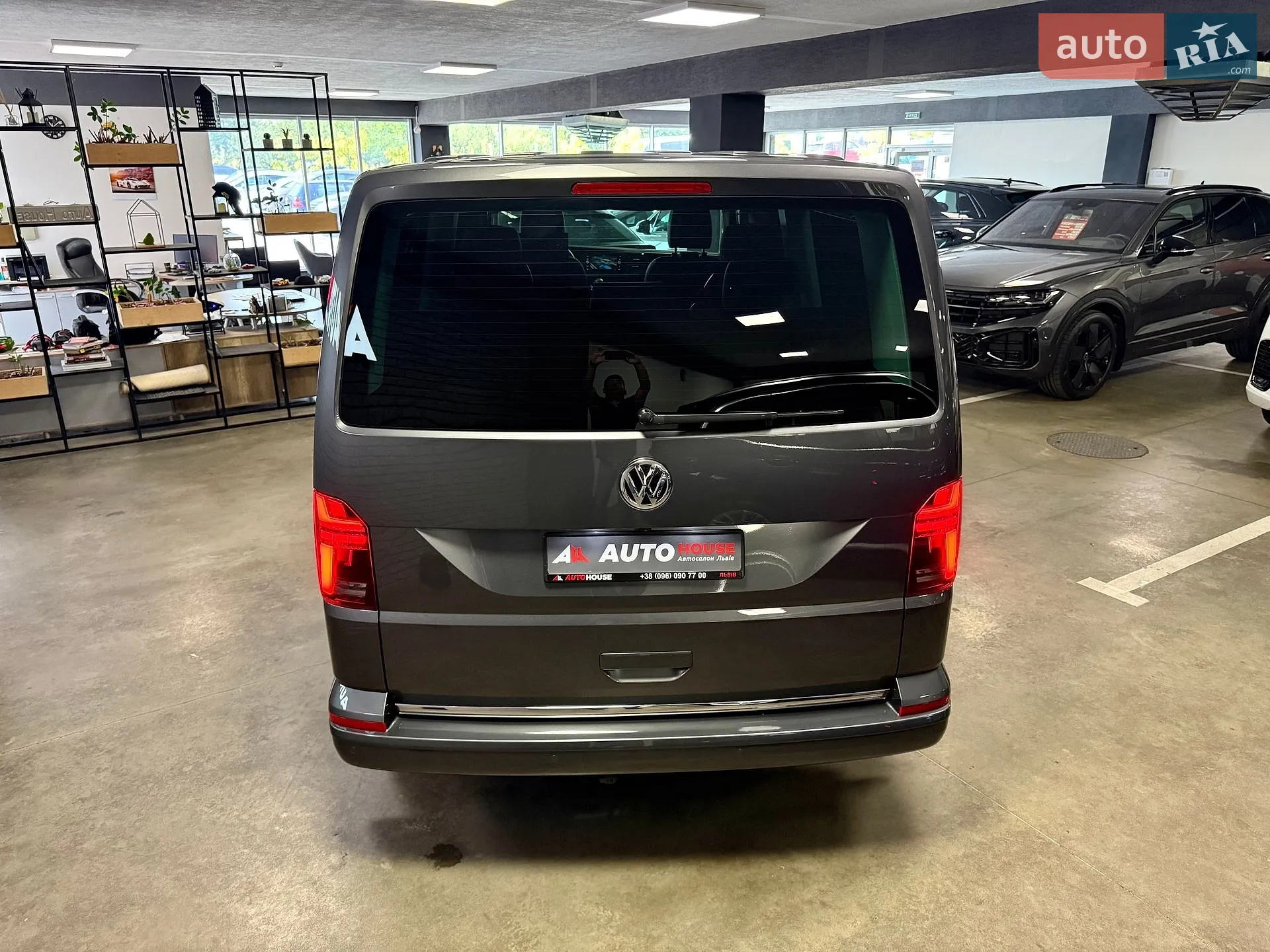 2023 Volkswagen Multivan - мініатюра 17