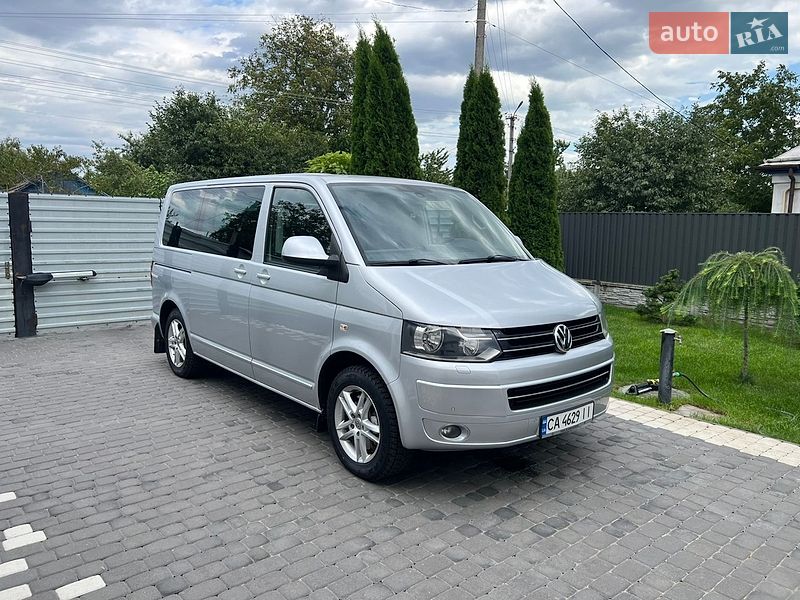 Мінівен Volkswagen Multivan 2011 в Черкасах