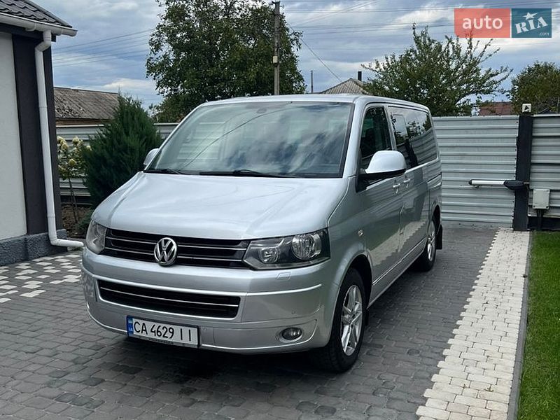 Мінівен Volkswagen Multivan 2011 в Черкасах
