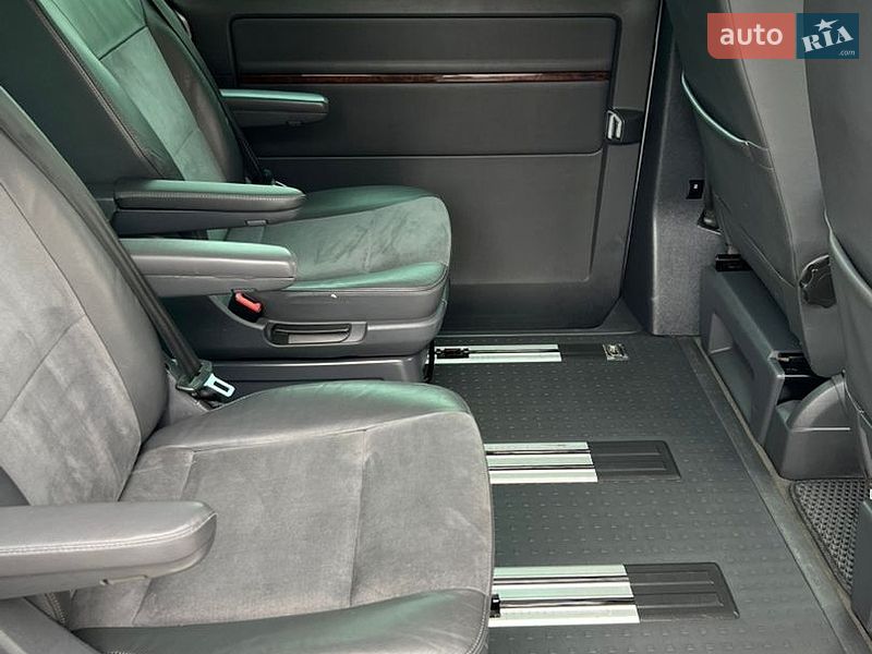 Мінівен Volkswagen Multivan 2011 в Черкасах