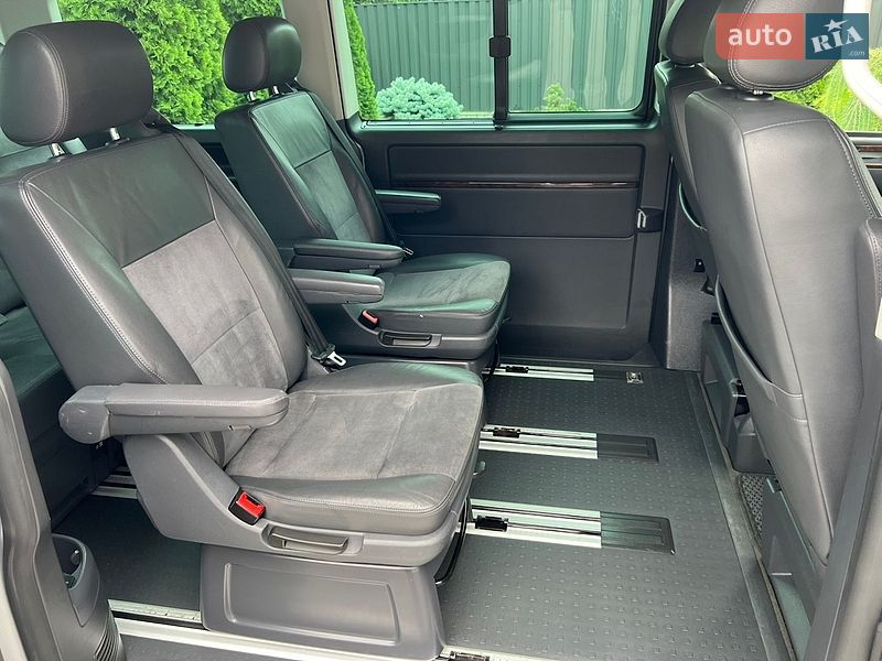Мінівен Volkswagen Multivan 2011 в Черкасах