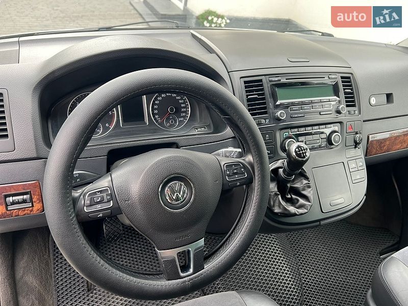 Мінівен Volkswagen Multivan 2011 в Черкасах