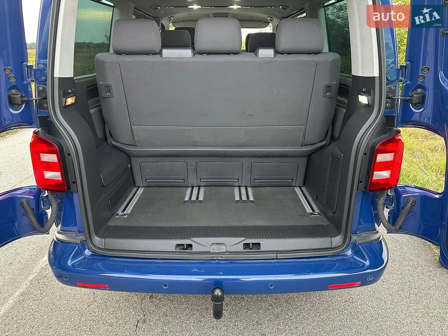 2011 Volkswagen Multivan - мініатюра 24