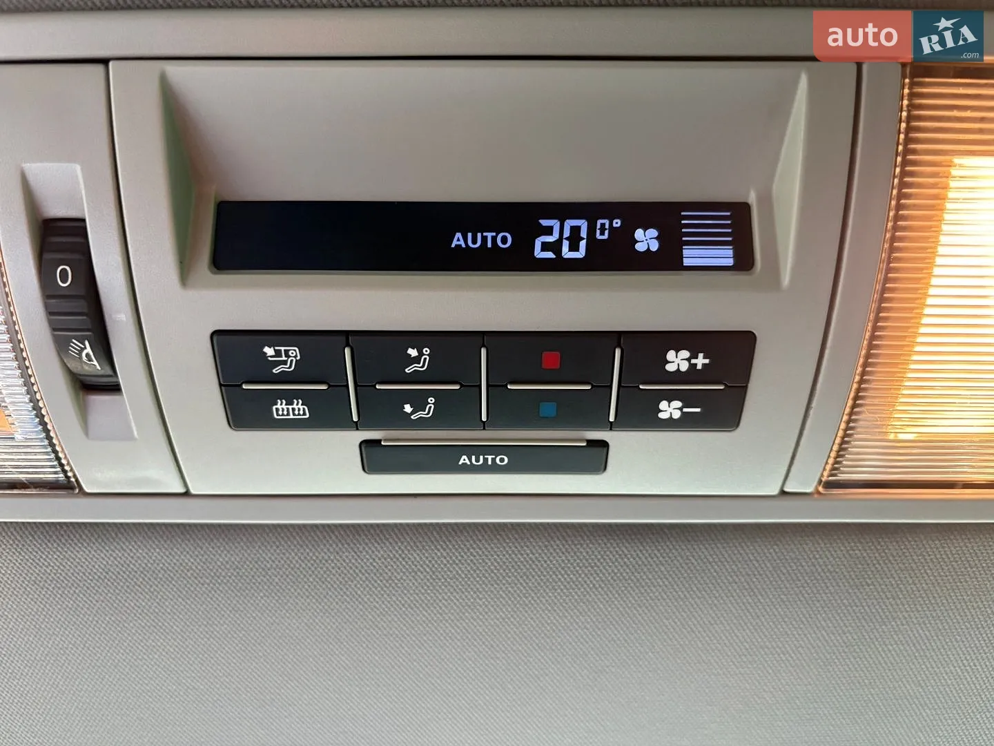 2012 Volkswagen Multivan - мініатюра 39