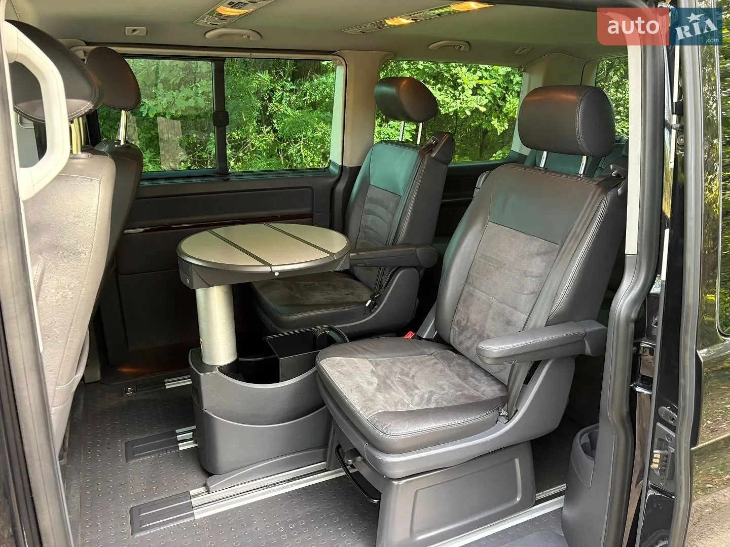 2012 Volkswagen Multivan - мініатюра 11