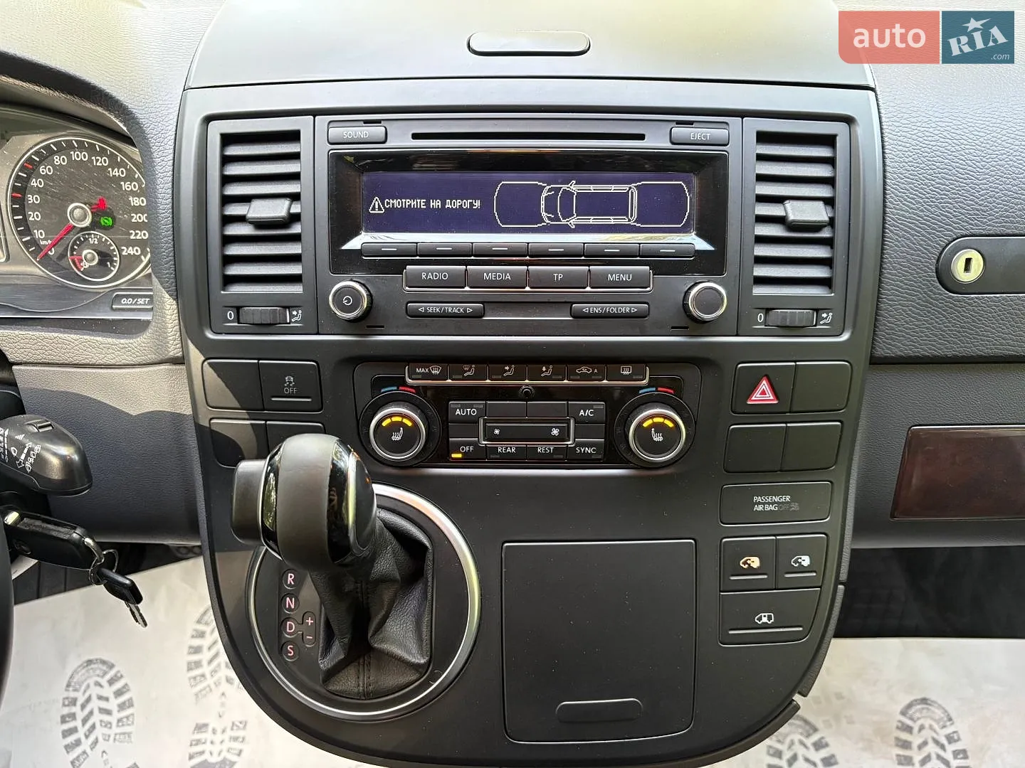 2012 Volkswagen Multivan - мініатюра 14
