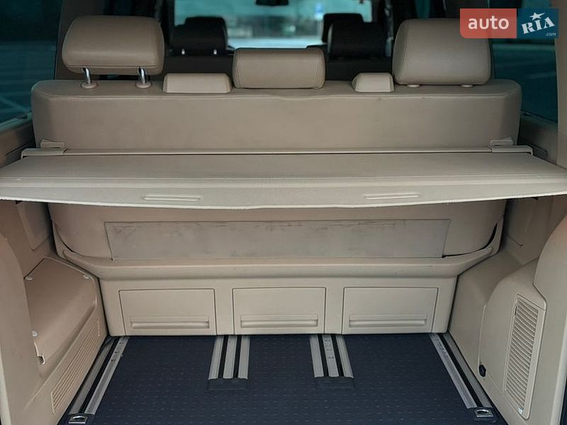 Минивэн Volkswagen Multivan 2007 в Киеве