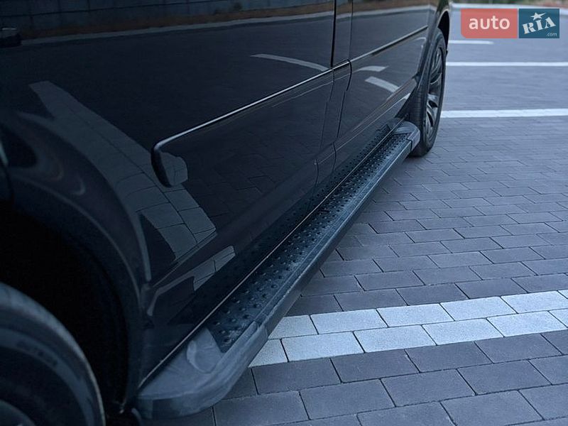 Минивэн Volkswagen Multivan 2007 в Киеве