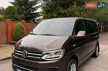 Мінівен Volkswagen Multivan 2017 в Дніпрі