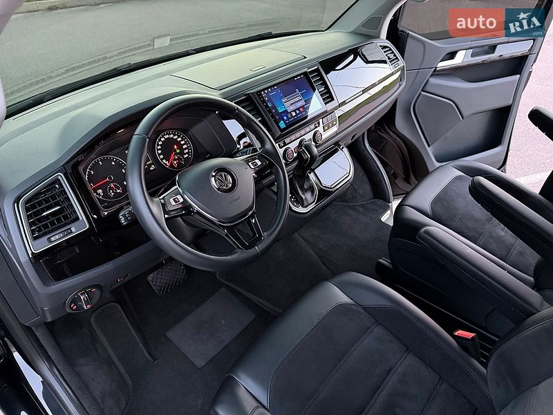 Мінівен Volkswagen Multivan 2019 в Києві