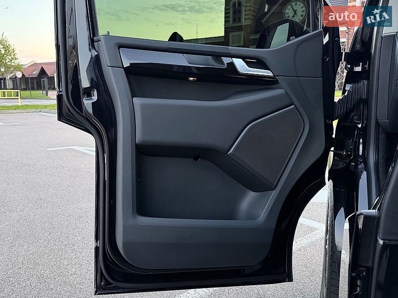Минивэн Volkswagen Multivan 2019 в Киеве