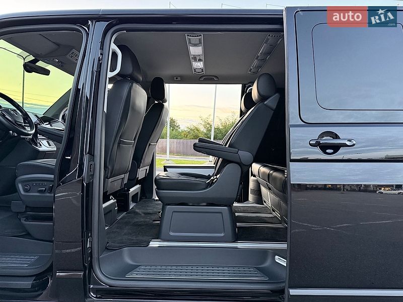 Минивэн Volkswagen Multivan 2019 в Киеве