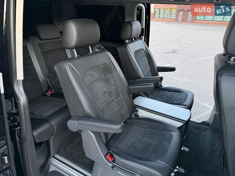 Минивэн Volkswagen Multivan 2019 в Киеве