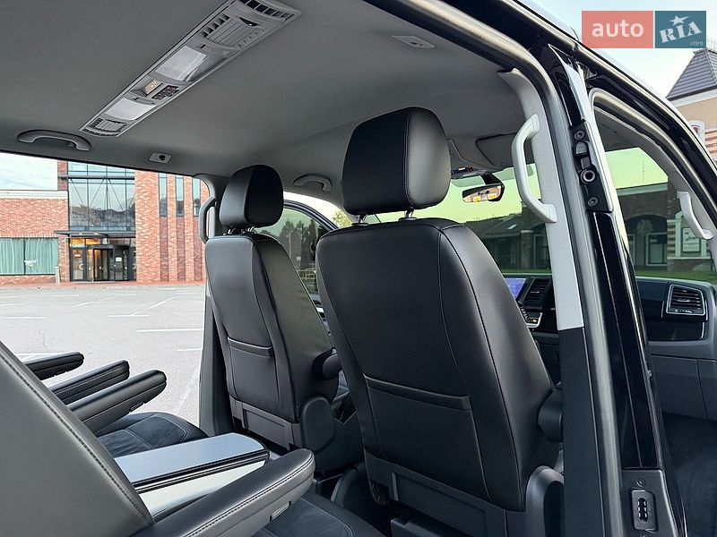 Минивэн Volkswagen Multivan 2019 в Киеве