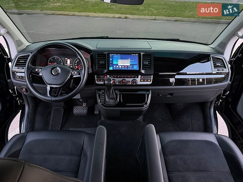 Минивэн Volkswagen Multivan 2019 в Киеве
