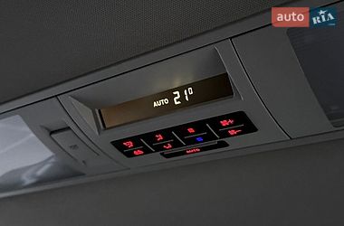 Минивэн Volkswagen Multivan 2019 в Киеве