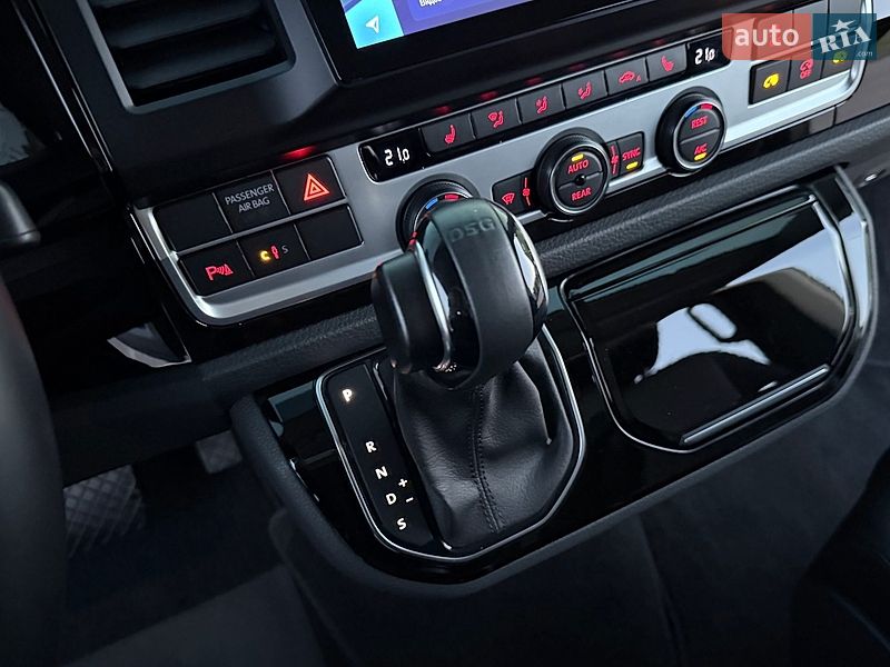 Мінівен Volkswagen Multivan 2019 в Києві